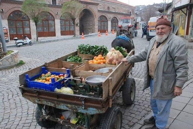 88 Yaşındaki Dedenin Çalışma Azmi