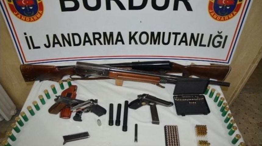 Jandarmadan Silah Operasyonu