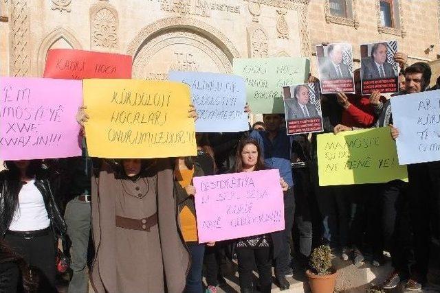 Akademisyen Ve &Ouml;ğrencilerden Yolsuzluk A&ccedil;ıklaması 2