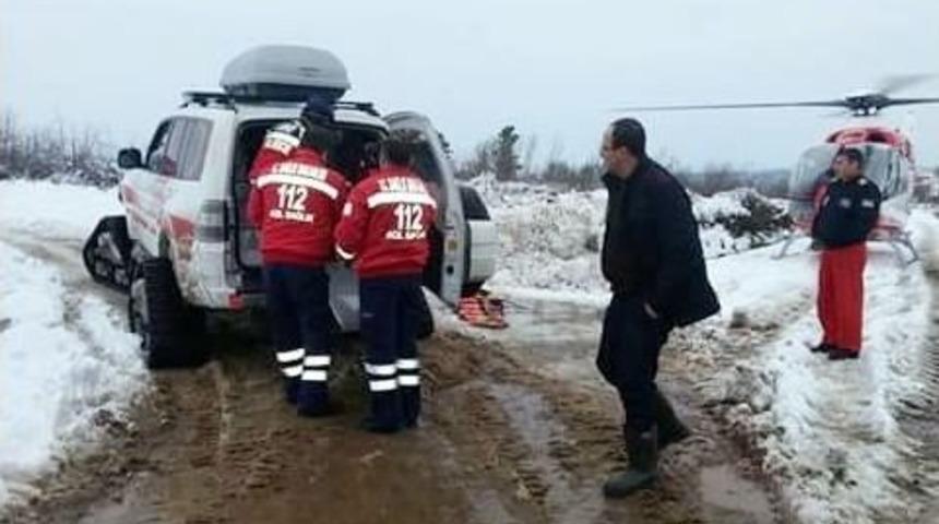 Karayoluyla Ulaşılamayan Hasta Helikopterle Taşındı