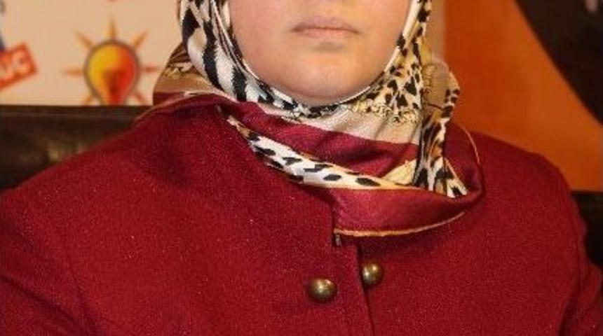 Erzincan Ak Parti Kadın Kolları Başkanlığına Samime &Ouml;zker Se&ccedil;ildi