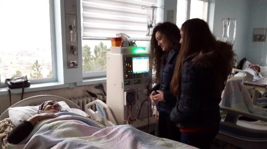 Gen&ccedil;lerden &Ouml;rnek Ziyaret