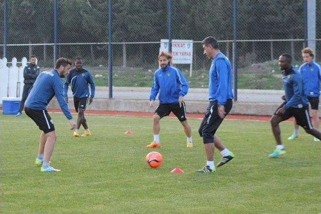 Bucaspor&rsquo;da, Karşıyaka Ma&ccedil;ı Hazırlıkları S&uuml;r&uuml;yor 1