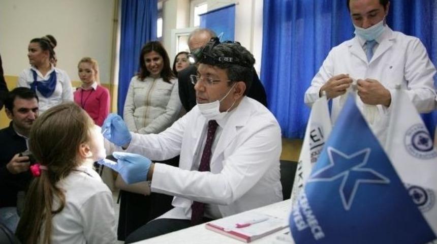 Başkan Karadeniz&rsquo;den &Ouml;ğrencilere &lsquo;diş Karnesi&rsquo;