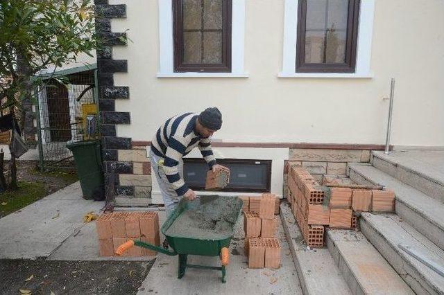 Beylikdüzü’nde Engelli Asansörleri Öğrencilerin Hizmetine Girdi