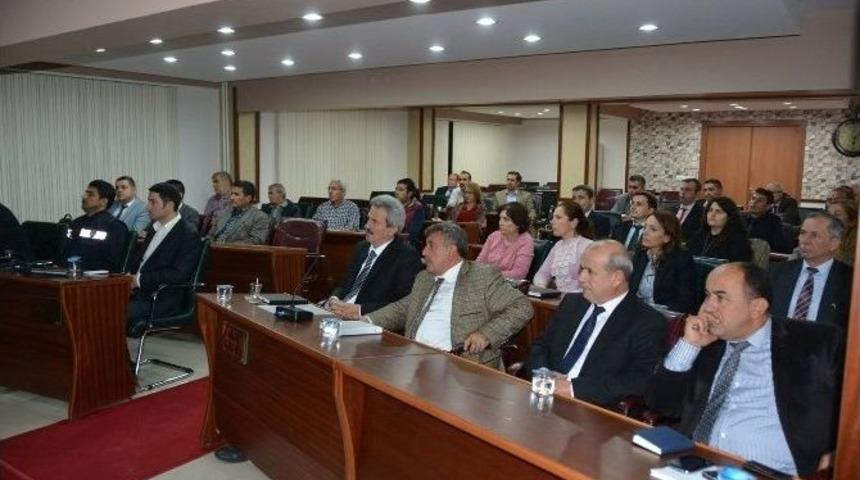 Yunusemre Birim M&uuml;d&uuml;rlerine Disiplin Mevzuatı Anlatıldı