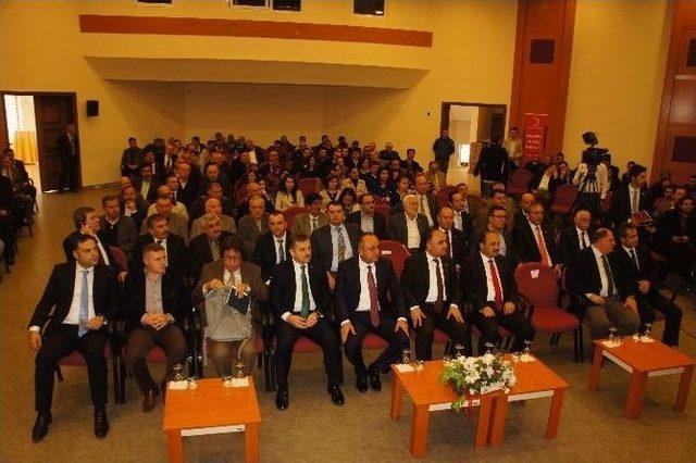 Kastamonu’da ‘kentsel Dönüşüm’ Konulu Panel Düzenlendi