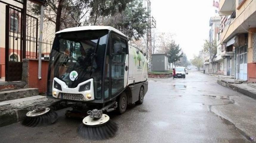 Şehitkamil Hızır Ekibi Mahalleleri Karış Karış Temizliyor