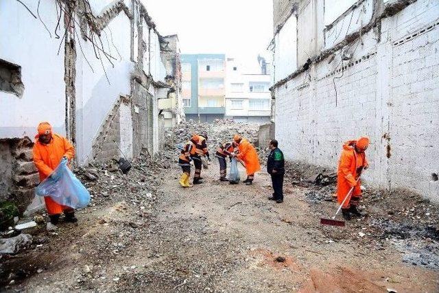 Şehitkamil Hızır Ekibi Mahalleleri Karış Karış Temizliyor