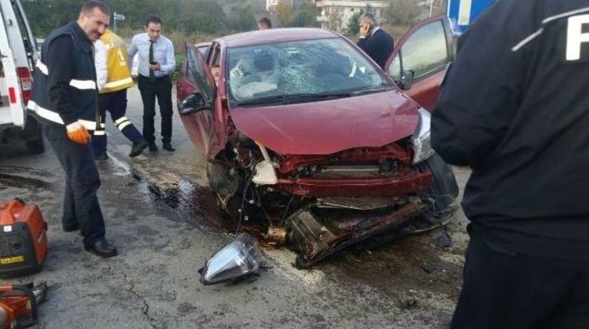 Ak&ccedil;akoca&rsquo;da Trafik Kazası: 1 Yaralı
