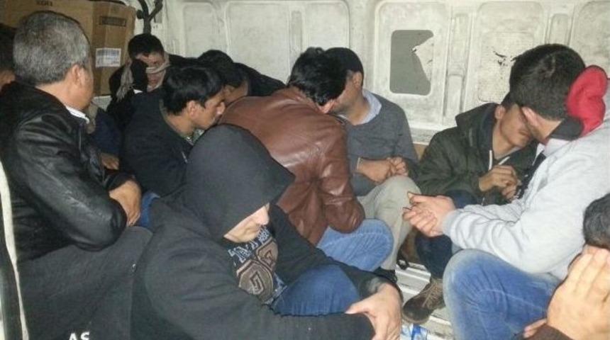 Edirne&rsquo;de 16 Ka&ccedil;ak G&ouml;&ccedil;men Yakalandı