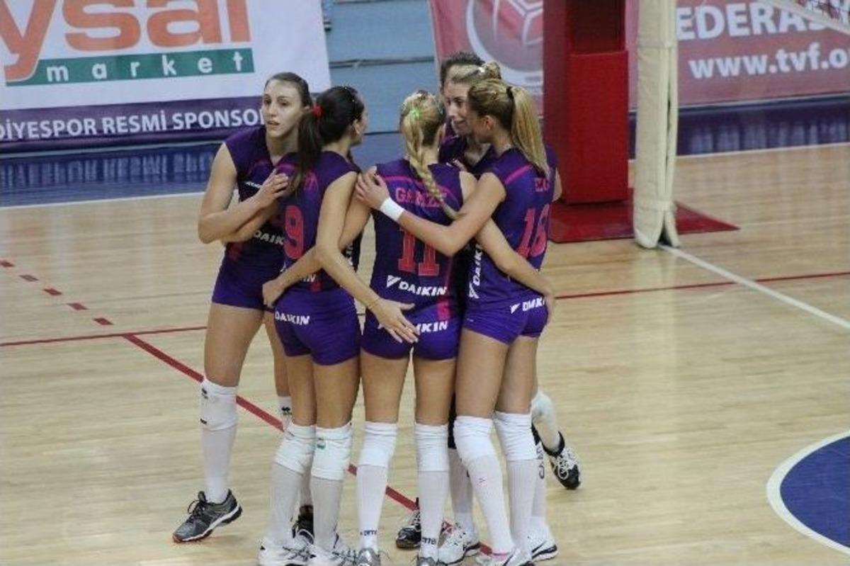 Voleybol Bayanlar S&uuml;per Kupa