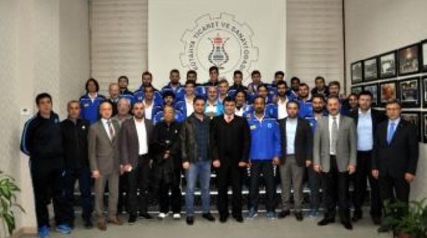 Kutso&rsquo;dan K&uuml;tahyaspor&rsquo;a Moral Ve Motivasyon Desteği