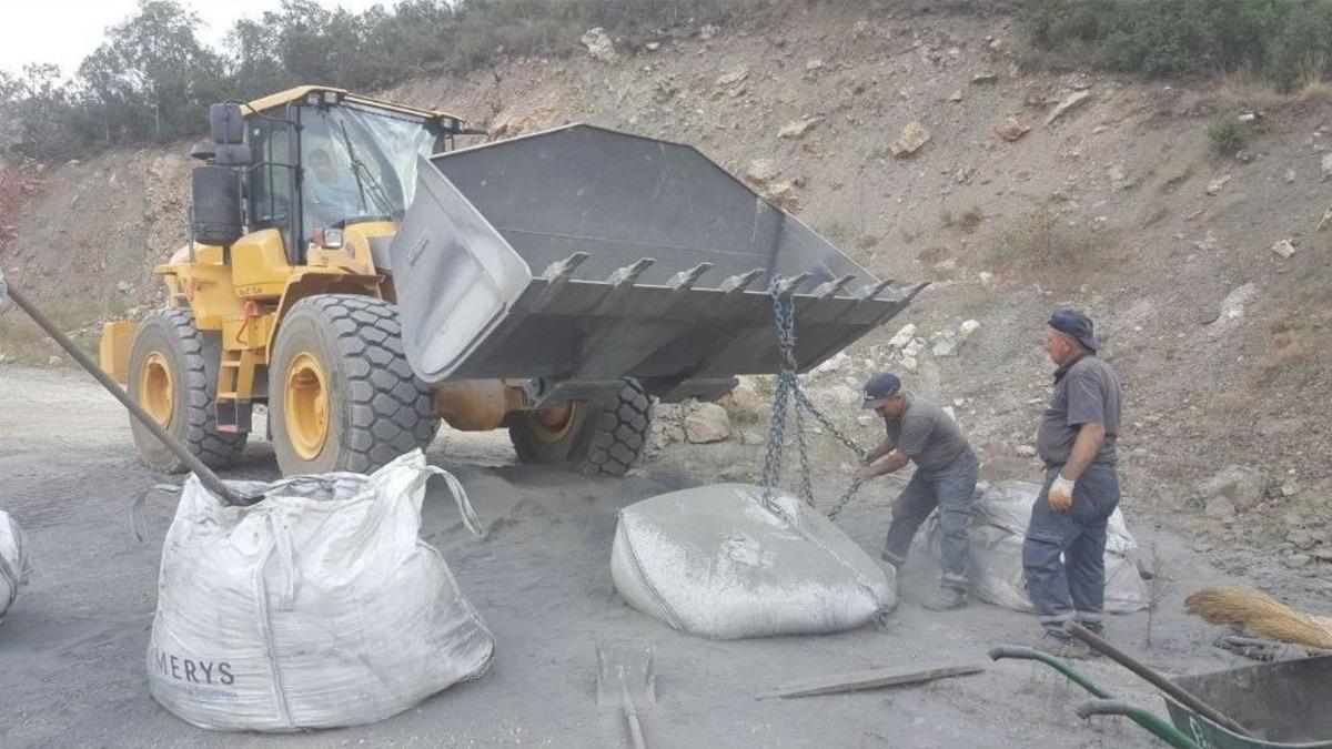 Bilecik&rsquo;te Belirlenemeyen Kimyasal Atıklar Kaldırıldı