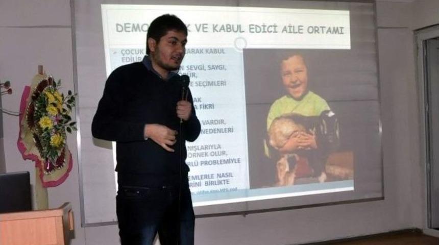 Kahta Bilgi Evinde &Ouml;ğrenci Veli Buluşması