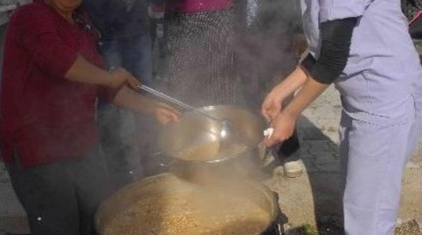 Fethiye Zihinsel Engelliler Derneği&rsquo;nden Aşure Hayrı