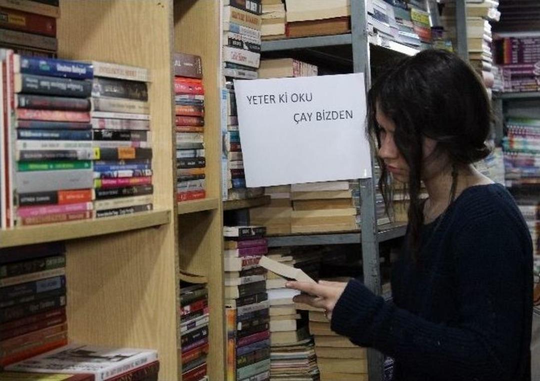 (&ouml;zel Haber) Kitap Okuyana &Ccedil;ay Bedava