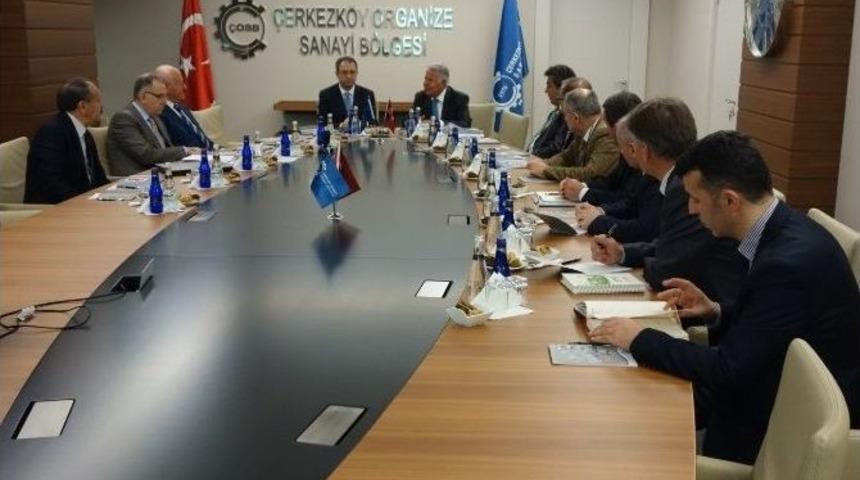 &Ccedil;erkezk&ouml;y Kaymakamı Kubilay, Sanayicilere Halk Eğitim Kampanyasını Anlattı