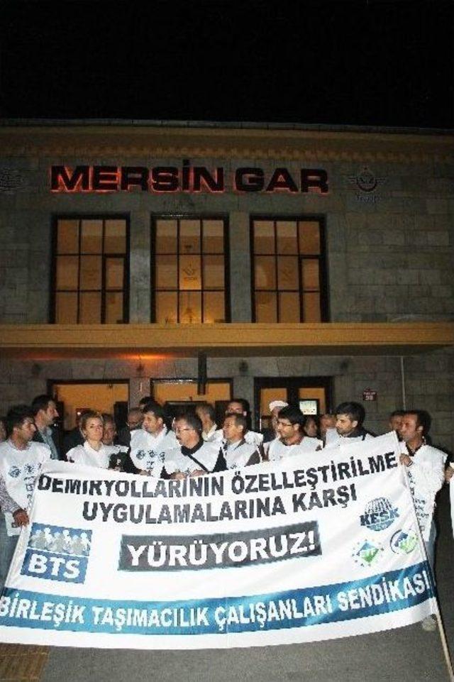 &Ouml;zelleştirmeye Karşı Tren Raylarından Y&uuml;r&uuml;d&uuml;ler 2
