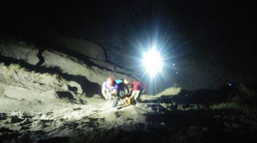 Trabzon&rsquo;da Trafik Kazası: 3 &Ouml;l&uuml;, 1 Yaralı