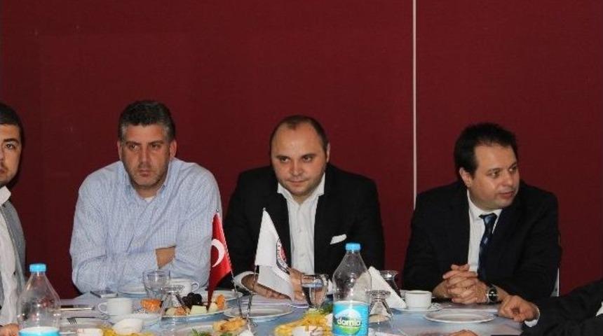 &Ccedil;anakkalespor&rsquo;da G&ouml;rev Dağılımı Yapıldı