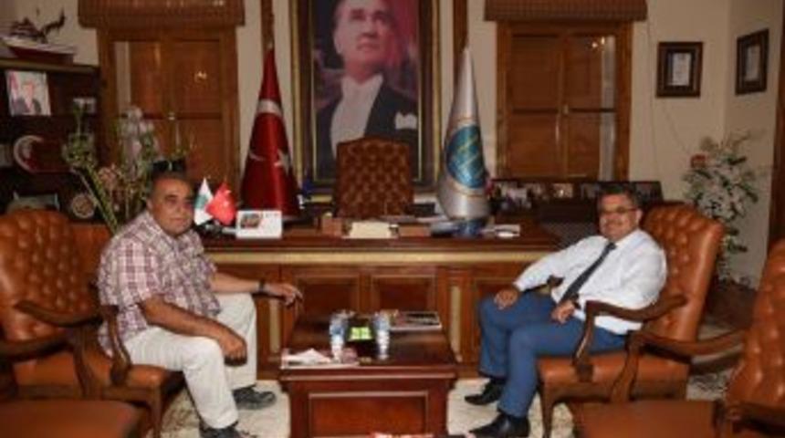 Osb Y&ouml;netim Kurulu Başkanı Arslan, Başkan Yağcı&rsquo;yı Ziyaret Etti