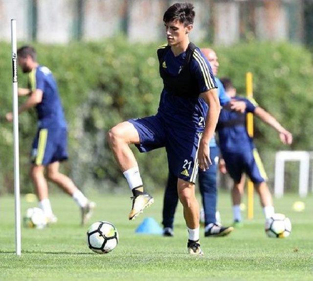 Martin Skrtel Idmanın Bir B&ouml;l&uuml;m&uuml;nde Takımla &Ccedil;alıştı 1