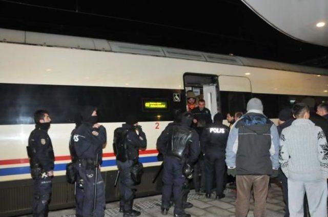 Galatasaray Taraftarları Yht yi 1 Saat Geciktirdi 3