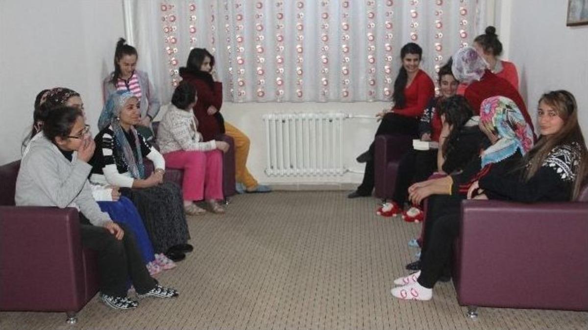 (&ouml;zel Haber) &Ouml;ğrencilerin 3 Yıldızlı Yurt Sevinci