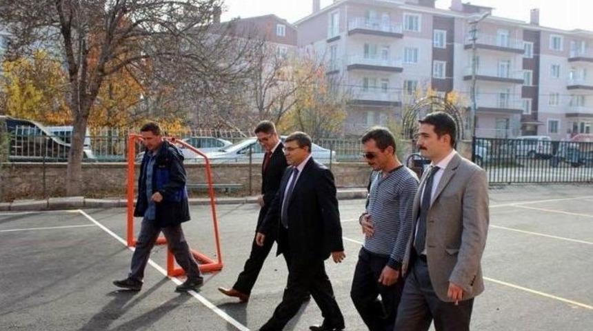 Kaymakam Başıb&uuml;y&uuml;k Okulları İnceledi