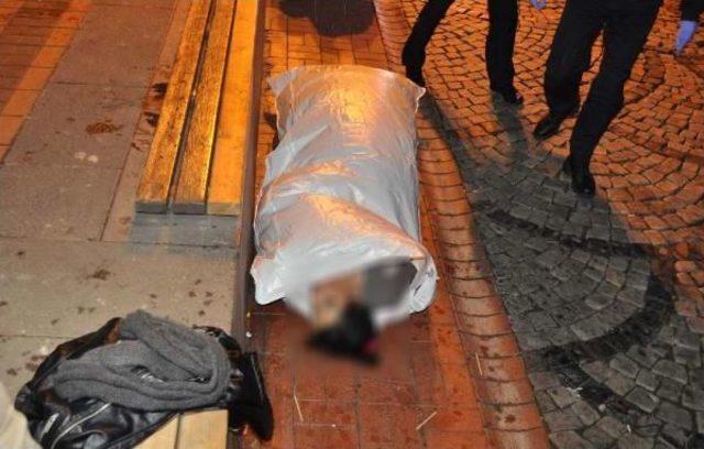 Boğazi&ccedil;i K&ouml;pr&uuml;s&uuml; nden &Ouml;l&uuml;me Atladı 1