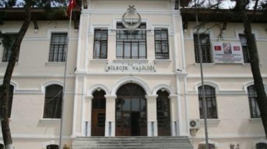 Bilecik’te Bir Öğretmen, Şube Müdürünün Laptopunu Çaldı