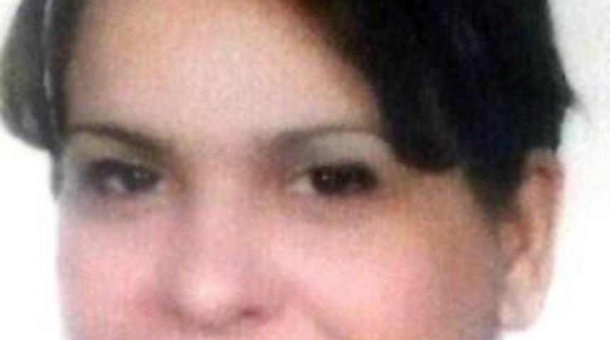 Bunalıma Giren Kadın Balkonda Kendini Astı