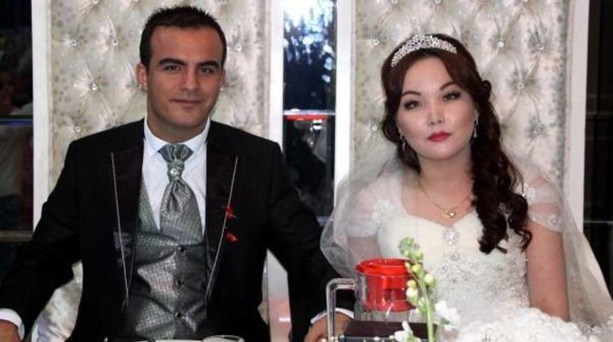 Kahramanmaraşlı &Ouml;ğretmene Kırgız Gelin