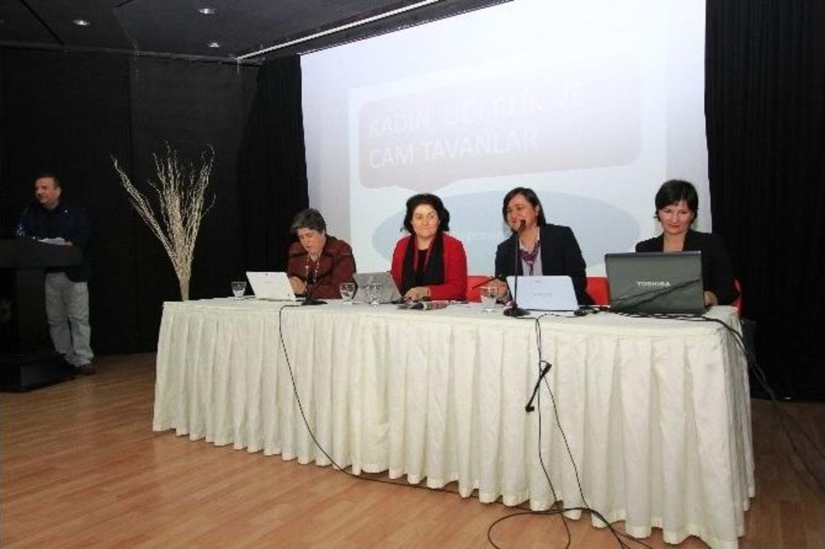 Kadınlar Seslerini Konak&rsquo;tan Duyurdu