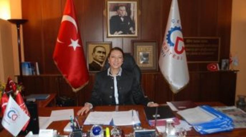 &Ccedil;erkezk&ouml;y&rsquo;de Başkanlık Koltuğu Kadın Meclis &Uuml;yesine Emanet