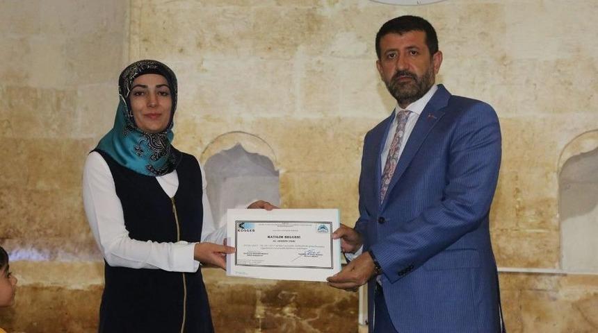 Ekinci Başarılı Kursiyerlere Sertifika Verdi