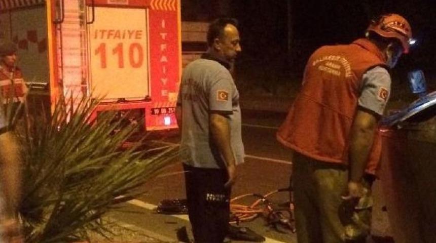 Ref&uuml;je &Ccedil;arpan Otomobilin S&uuml;r&uuml;c&uuml;s&uuml; &Ouml;ld&uuml;