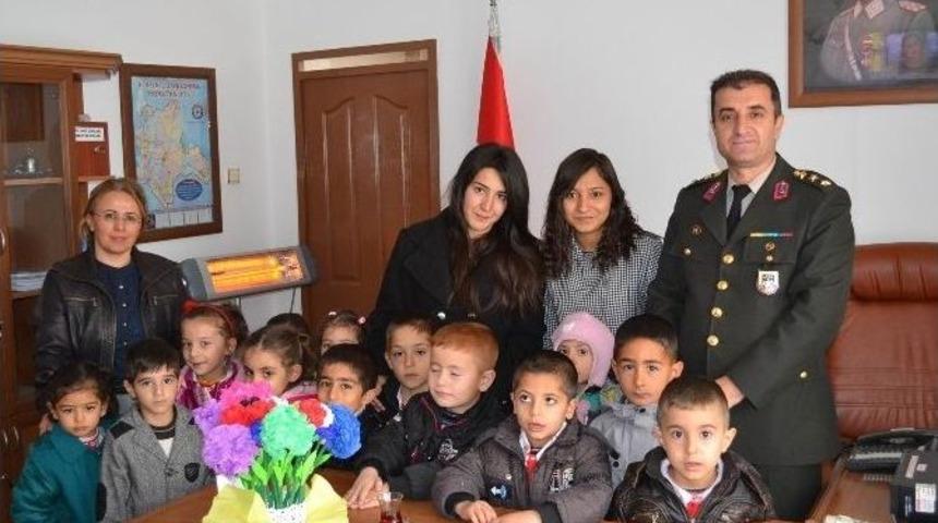 Kulu&rsquo;da Minik &Ouml;ğrencilerden Garnizon Komutanına Ziyaret