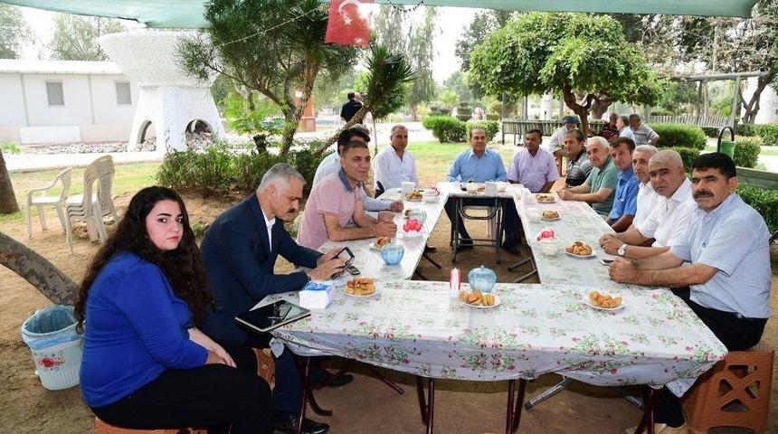 Başkan S&ouml;zl&uuml;, Sarı&ccedil;am&rsquo;ın Muhtarları İle Bir Arada