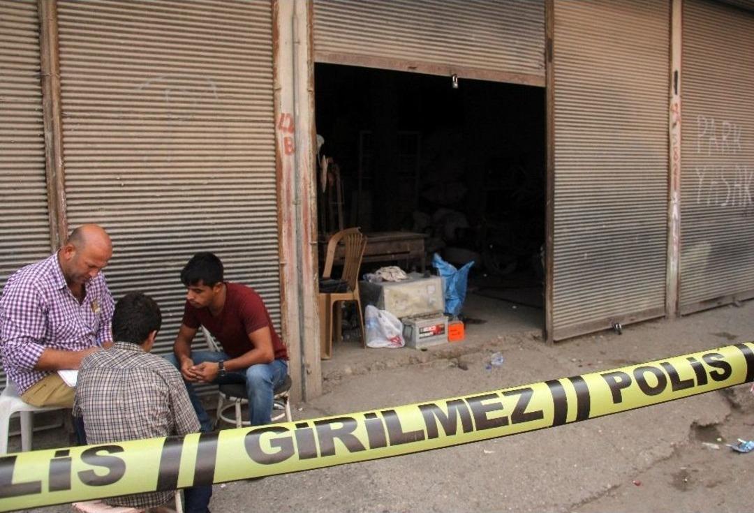 Okulu Bırakıp Atık Kağıt Toplayan &Ccedil;ocuk Vurulmuş Halde Bulundu