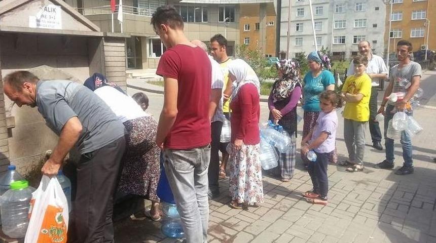 Giresun&rsquo;un Espiye İl&ccedil;esinde 3 G&uuml;nd&uuml;r Sular Akmıyor