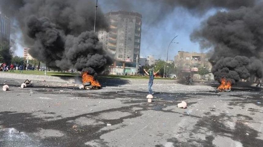 Batman&rsquo;da Kobani Operasyonu: 8 G&ouml;zaltı
