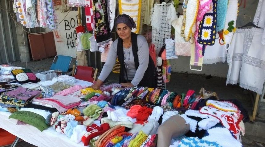 Burhaniye&rsquo;de Hamarat Eller Kermesi Kadınları İş Sahibi Yaptı