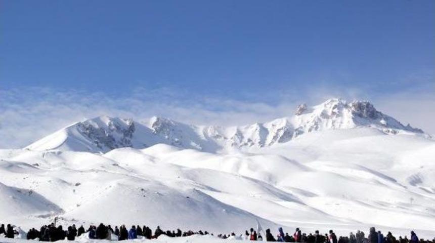 Sarıkamış Şehitleri Erciyes&rsquo;Te Anıldı