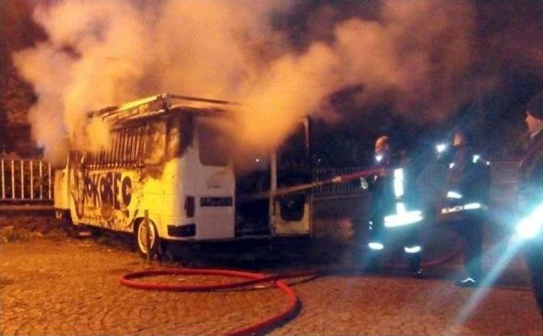 Ekmek Teknesi G&ouml;z&uuml;n&uuml;n &Ouml;n&uuml;nde Yandı