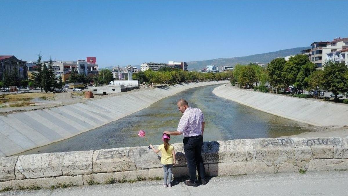 Başbakandan İlham Aldı, Film Yaptı