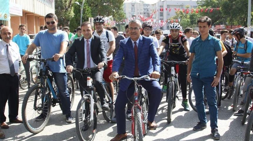 &Ccedil;ankırı&rsquo;da Avrupa Hareketlilik Haftası Bisiklet Turu