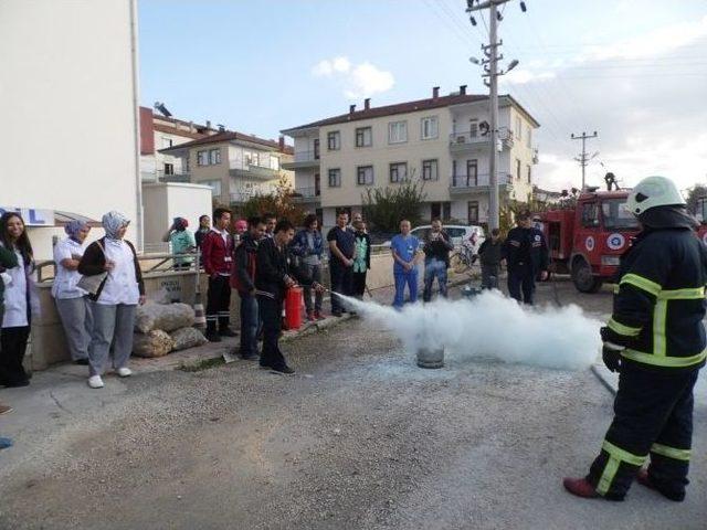 Korkuteli’nde Özel Hastanede Yangın Tatbikatı Gerçekleştirildi