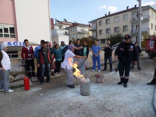 Korkuteli’nde Özel Hastanede Yangın Tatbikatı Gerçekleştirildi